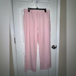 Lululemon soft extreme pants size 12 new out tags 
Color: Strawberrymilkshake